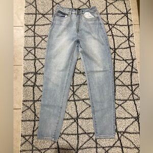 Riot HIGH RISE MOM JEANS from missguided *size 6L*